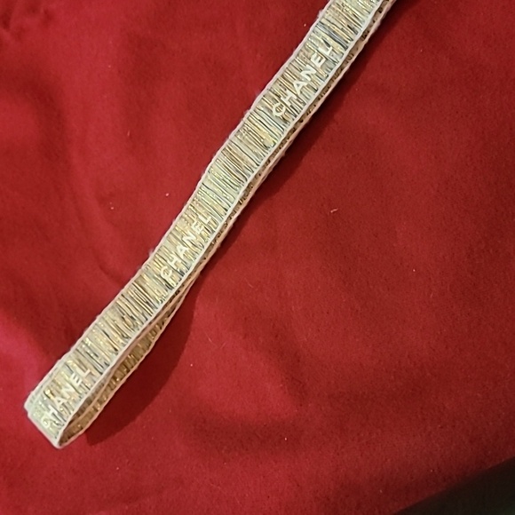 Authentic CHANEL Ribbon - Picture 2 of 4